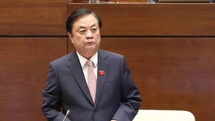 Bộ trưởng Bộ NN&PTNT Lê Minh Hoan trả lời chất vấn